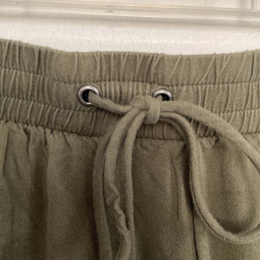 🖤 Socialite Junior’s Olive Joggers w/ Elastic Waistband (size L) - Picture 6 of 8